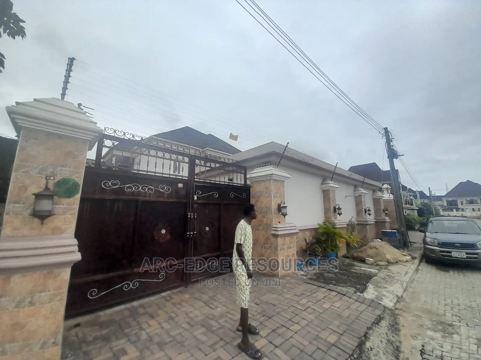 Furnished 6bdrm Duplex in Apple Junction for sale in Apple Junction