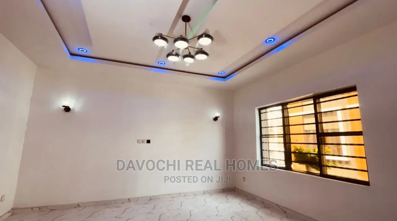 4bdrm Duplex in Ikota Villa Estate, Lekki for rent in Lekki