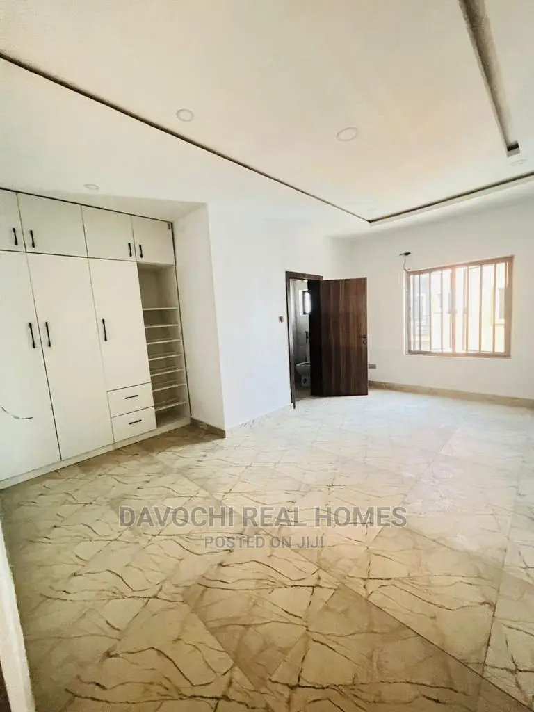 3bdrm Apartment in Ikate Lekki Phase for rent in Lekki