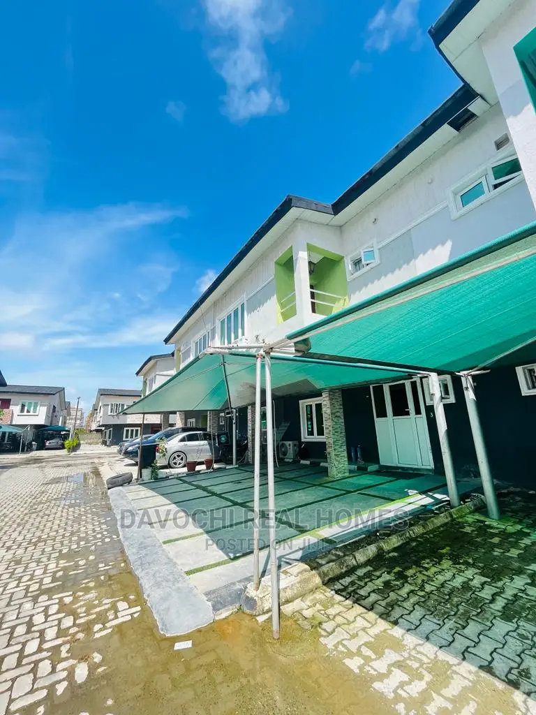 3bdrm Duplex in Ikate Lekki Estate for rent in Lekki