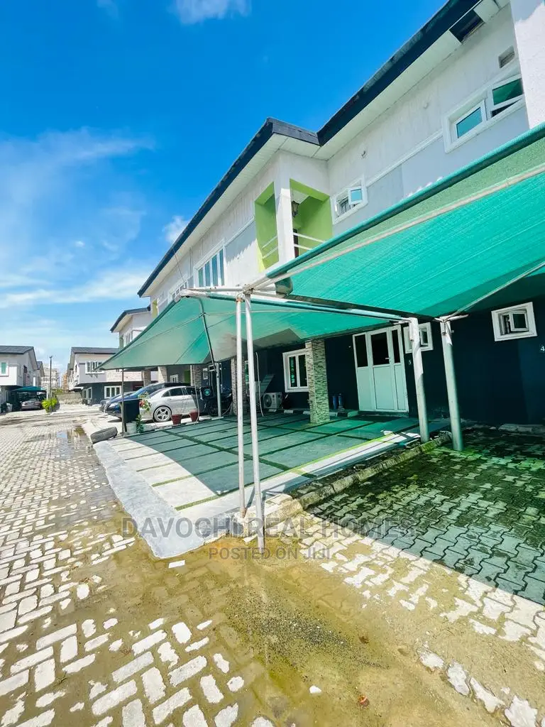 3bdrm Duplex in Ikate Lekki Estate for rent in Lekki