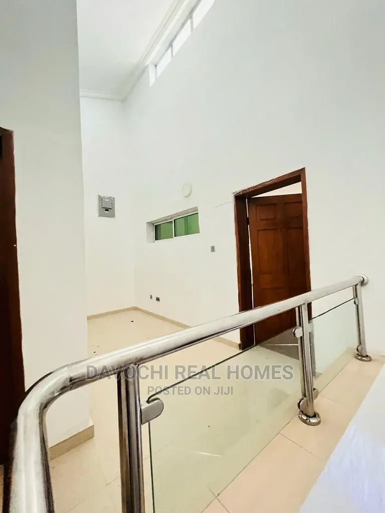 3bdrm Duplex in Ikate Lekki Estate for rent in Lekki