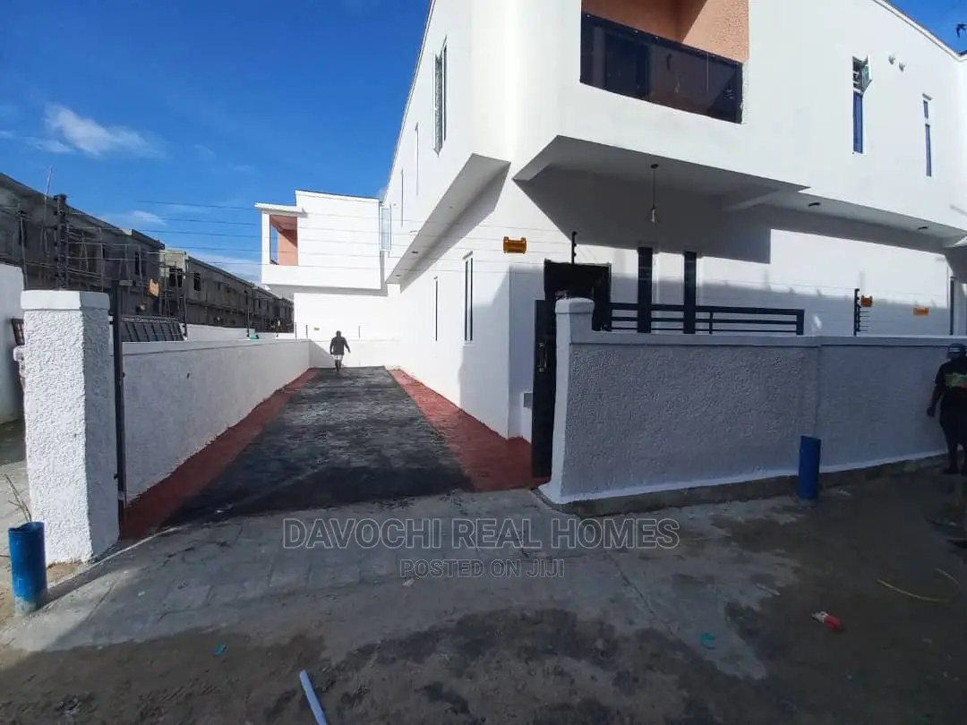 4bdrm Duplex in Abraham Adesoye, Lekki for sale in Lekki