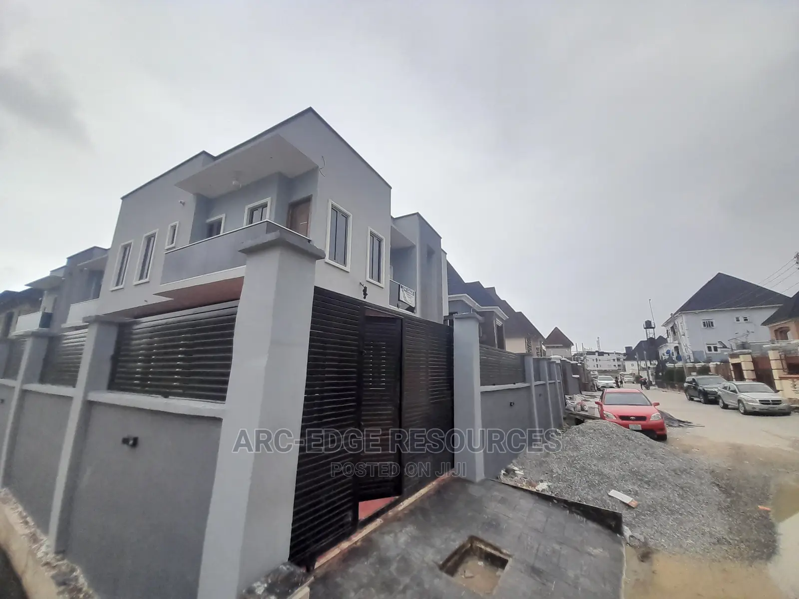5bdrm Duplex in Ago Palace for sale in Ago Palace