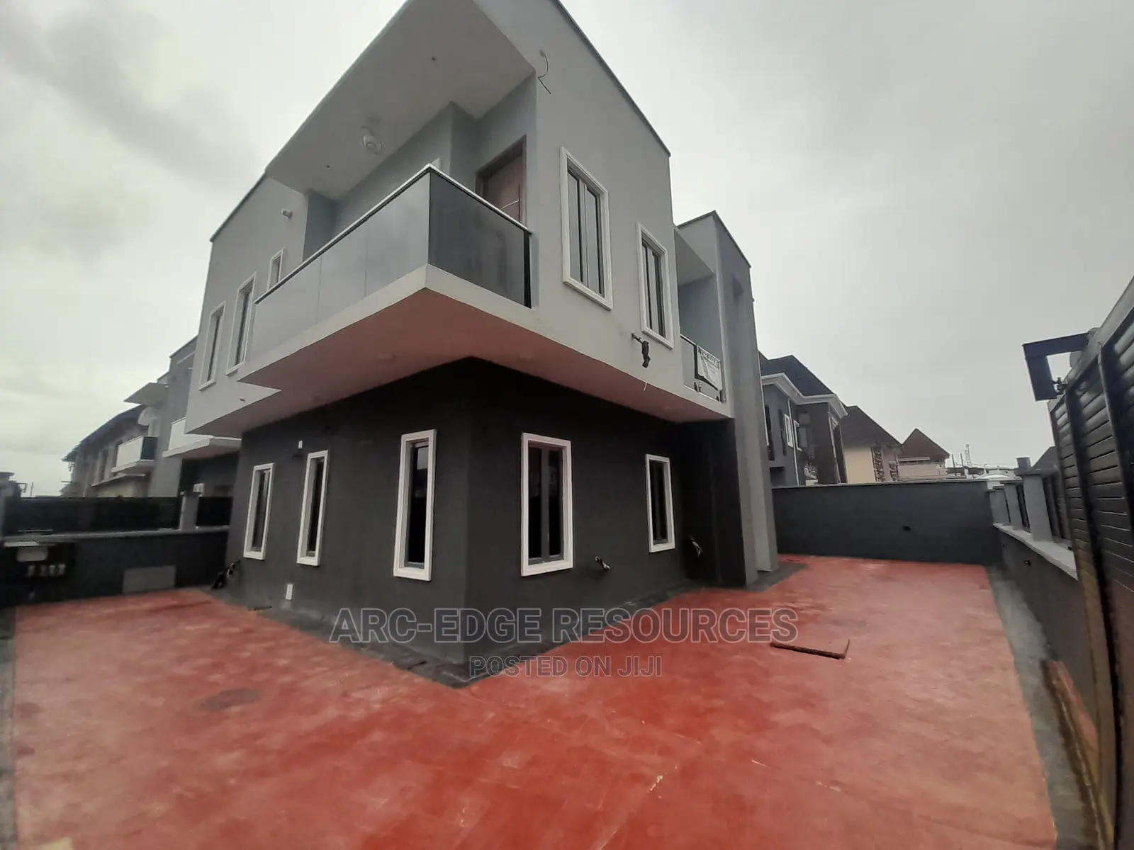 5bdrm Duplex in Ago Palace for sale in Ago Palace