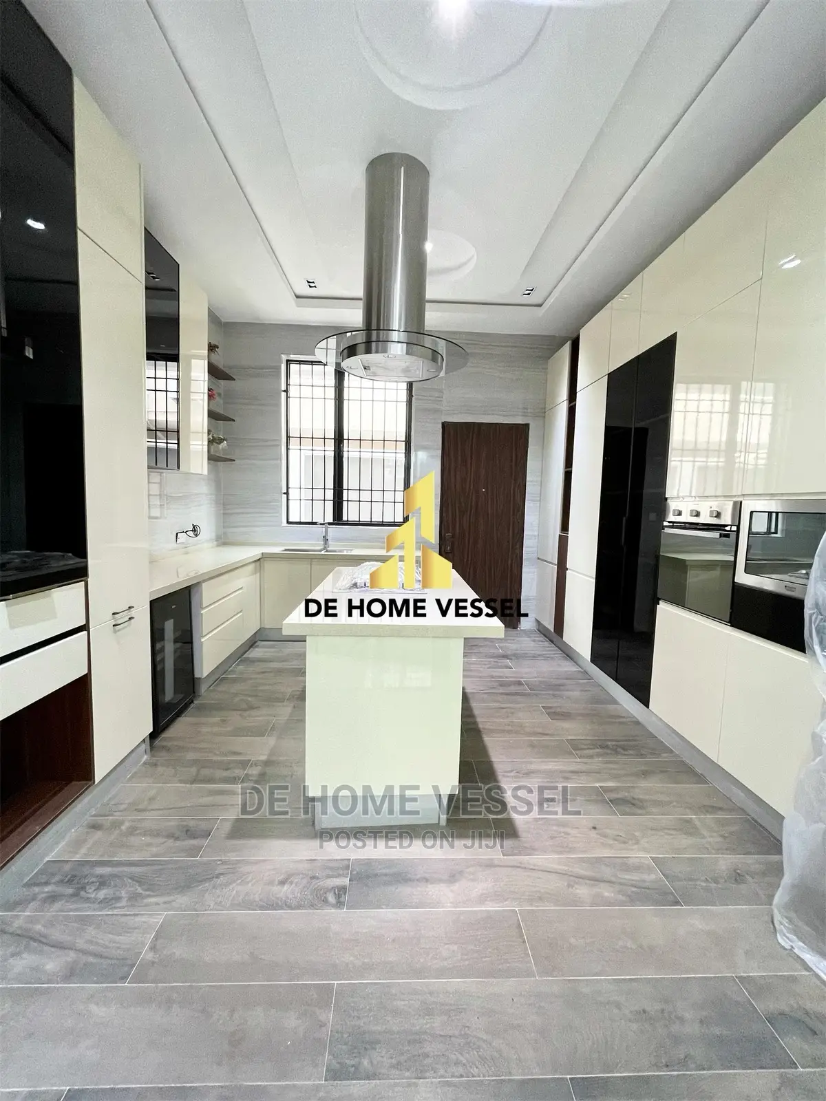 5bdrm Duplex in Old Ikoyi for sale in Old Ikoyi