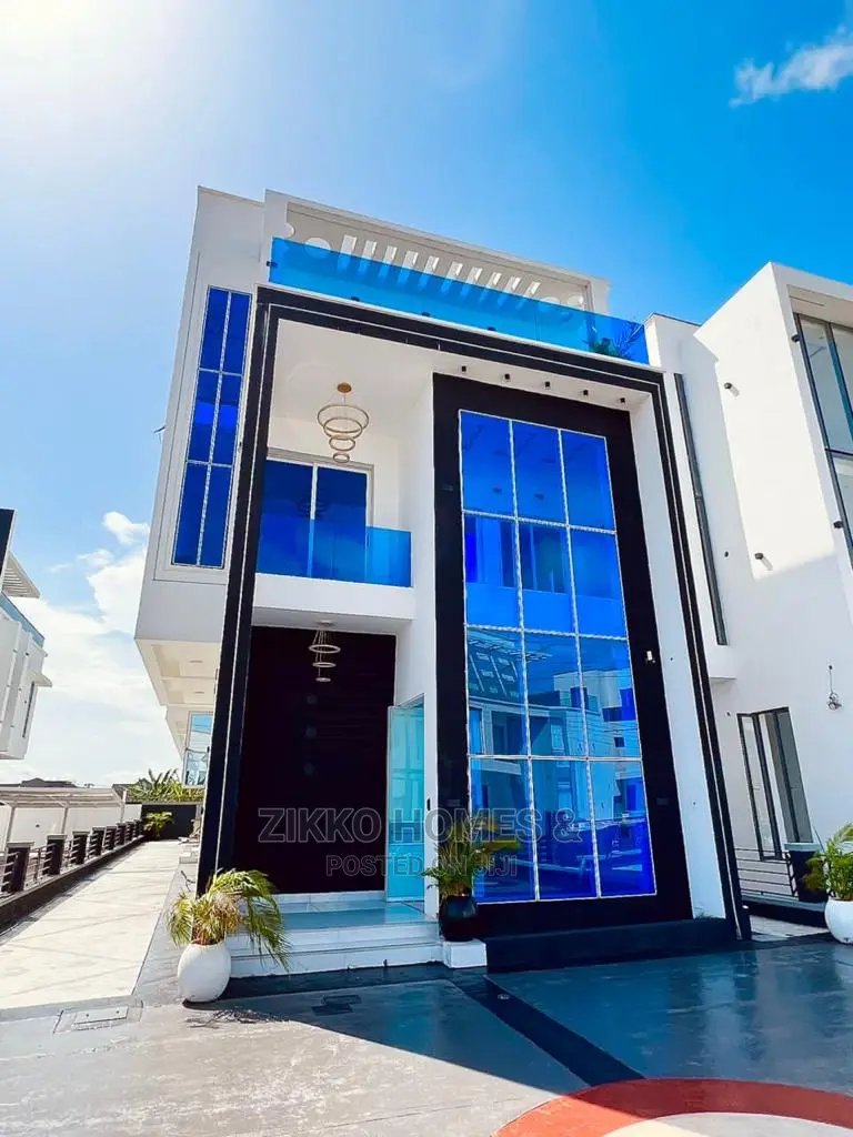 5bdrm Duplex in Osapa London for sale in Osapa london