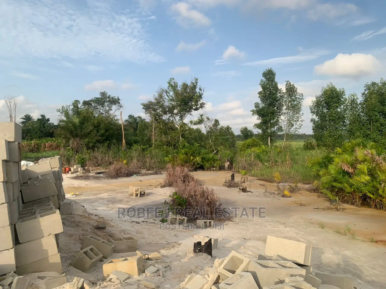 Discover Paradise at Arapagi Lagoon Front in Elerangbe