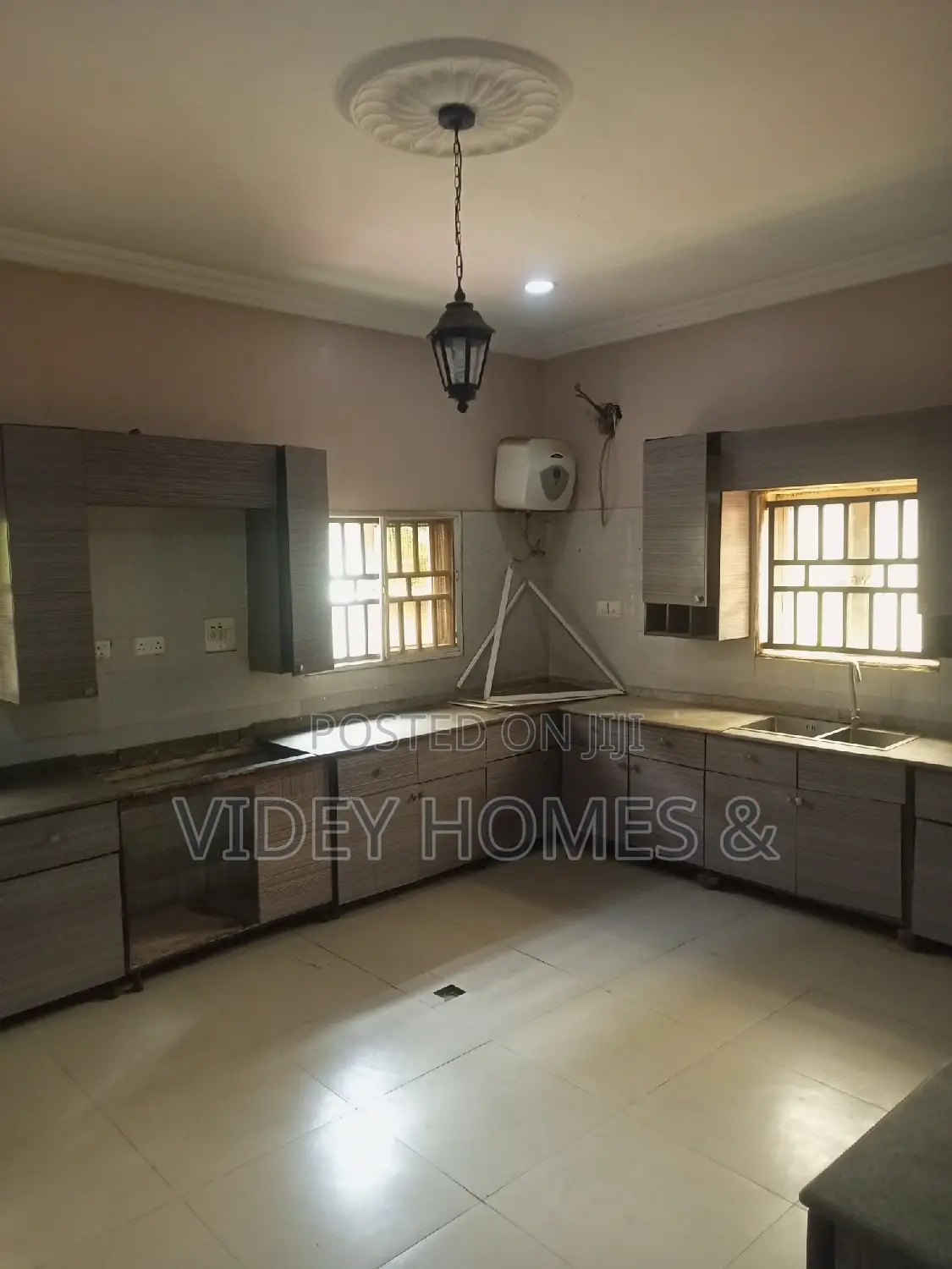 5bdrm Duplex in Vision Court Estate, Apo District for rent in Apo District