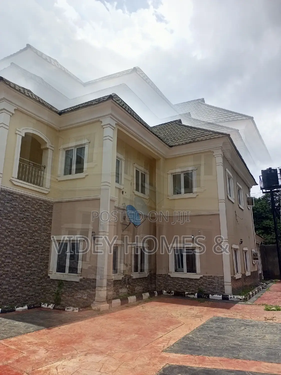 5bdrm Duplex in Vision Court Estate, Apo District for rent in Apo District