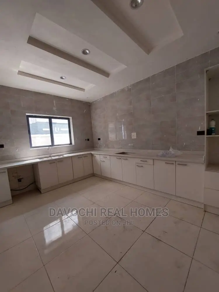 2bdrm Block of Flats in Ikate Lekki for rent in Lekki