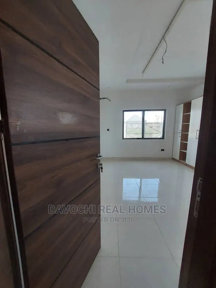 2bdrm Block of Flats in Ikate Lekki for rent in Lekki