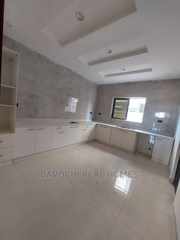 2bdrm Block of Flats in Ikate Lekki for rent in Lekki