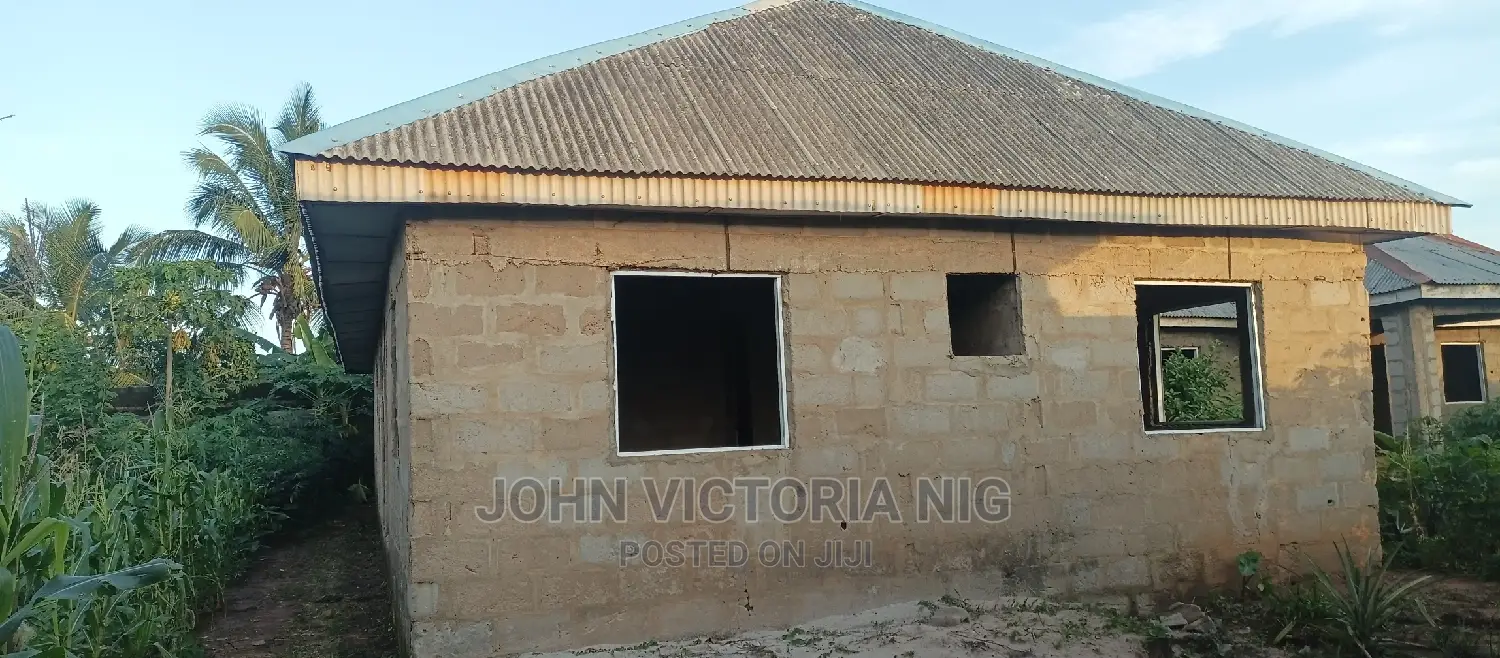 4bdrm Bungalow in Iragon, Badagry / Badagry for sale in Badagry / Badagry