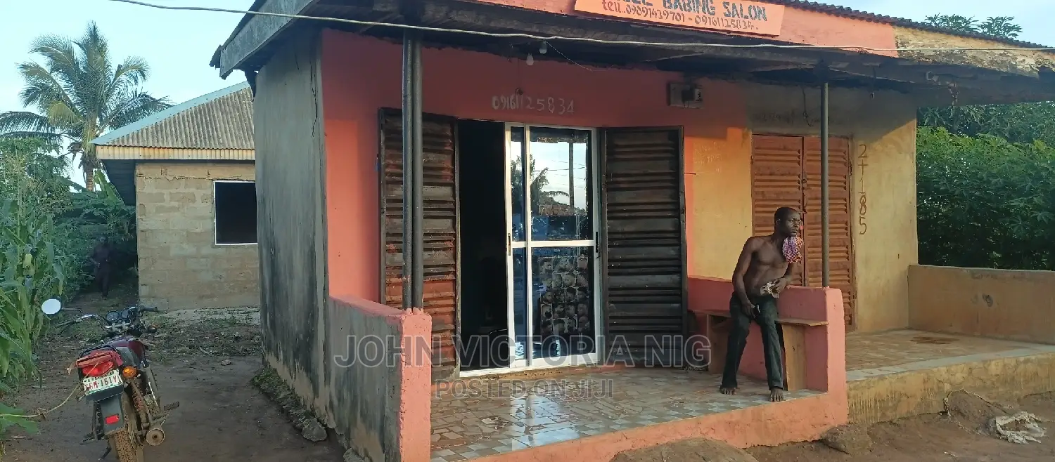 4bdrm Bungalow in Iragon, Badagry / Badagry for sale in Badagry / Badagry