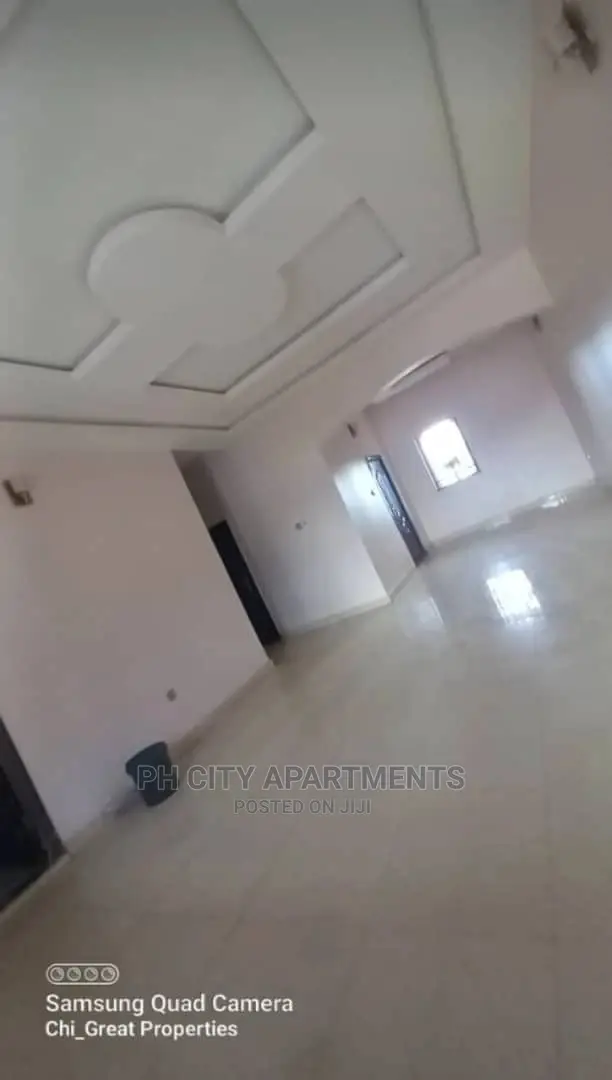2bdrm Block of Flats in Shell Corporative, Port-Harcourt for rent in Port-Harcourt