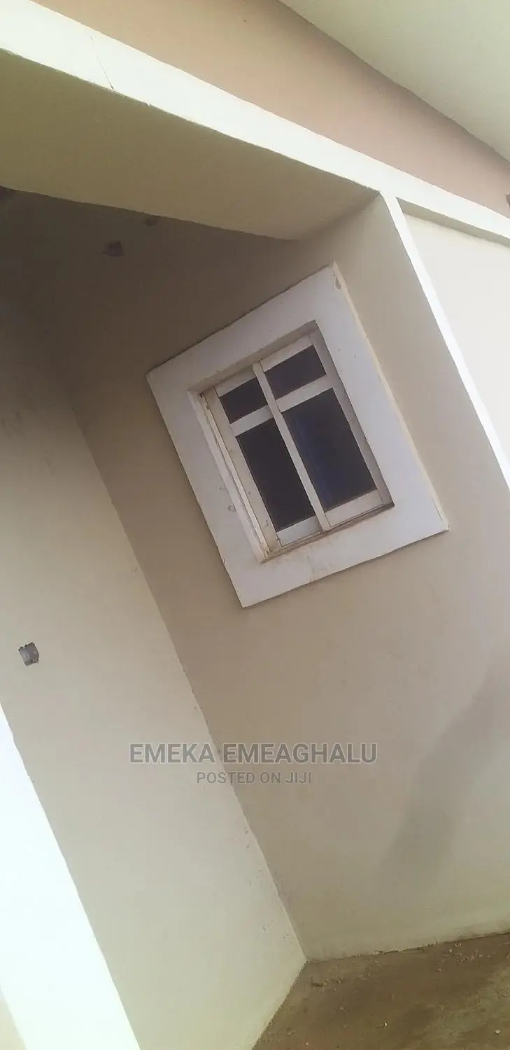 3bdrm Bungalow in Heliu Estate Enugu for sale in Enugu