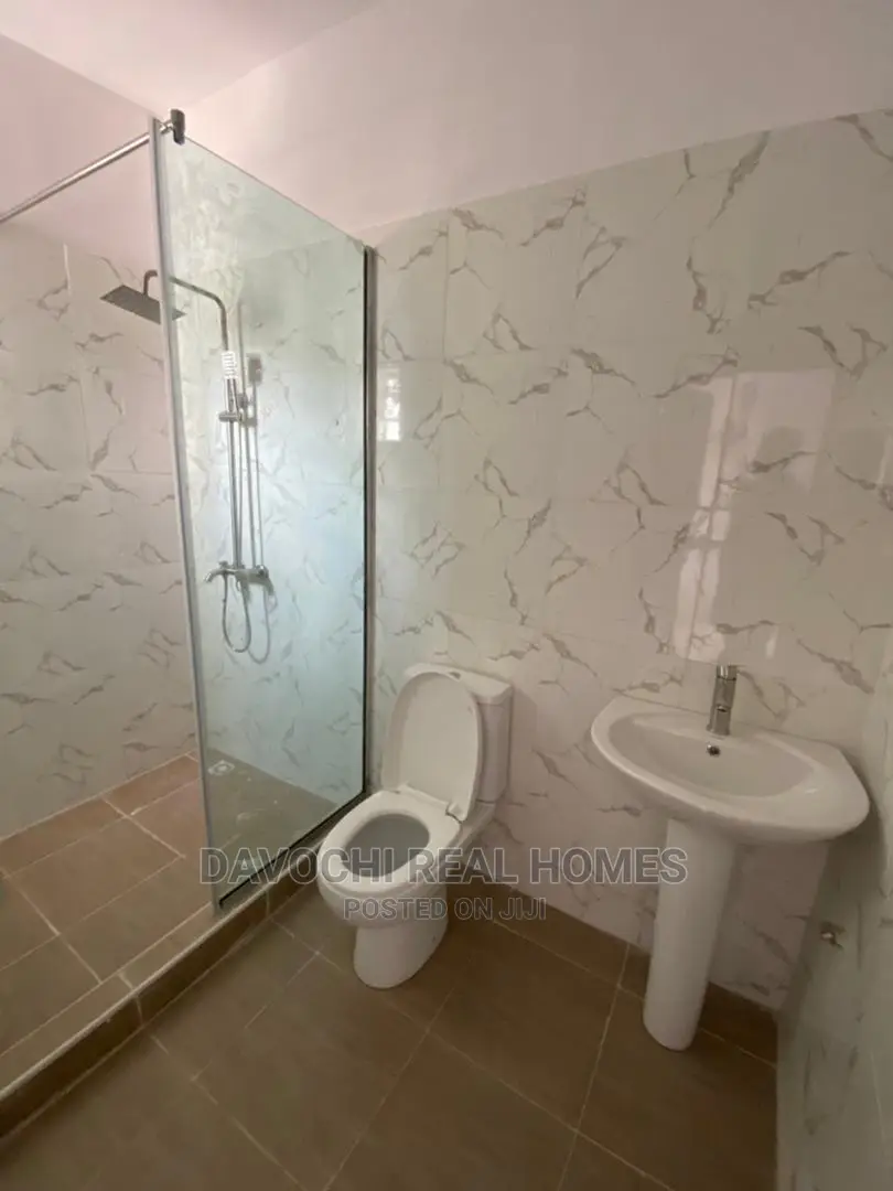 2bdrm Apartment in Lekki Phase One for rent in Lekki