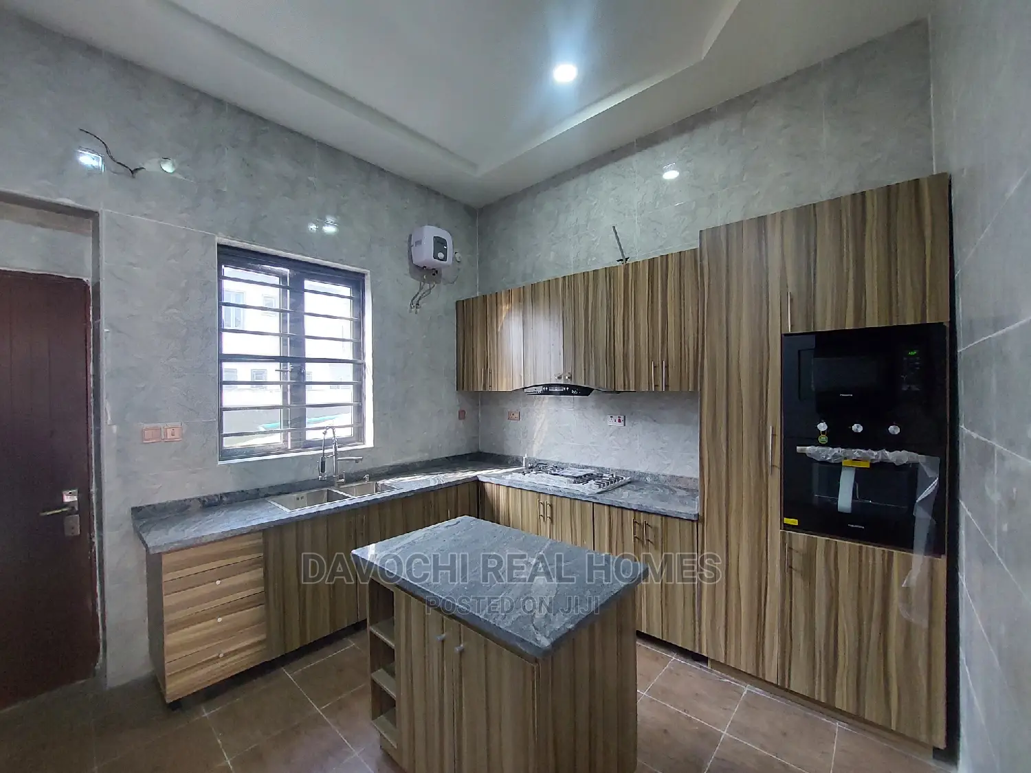 4bdrm Duplex in Chevron Second Toll, Lekki for rent in Lekki
