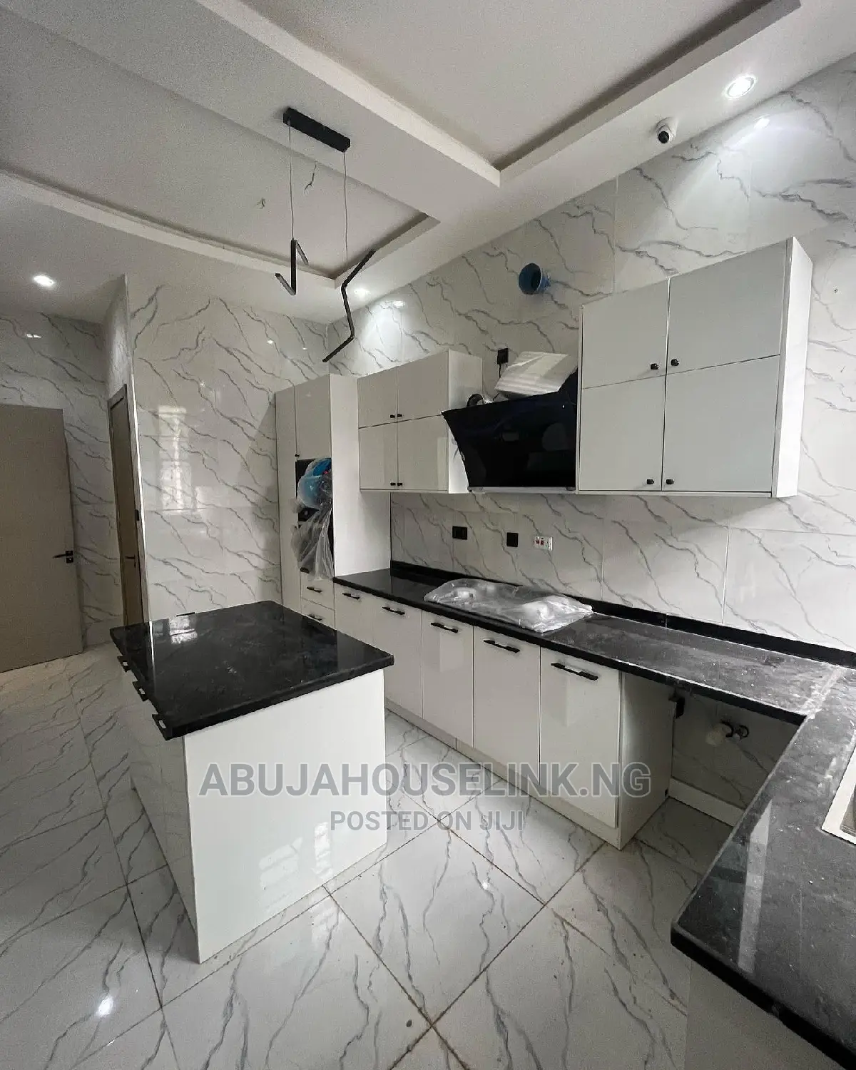 4bdrm Townhouse/Terrace in Asokoro Abuja for Sale in Asokoro