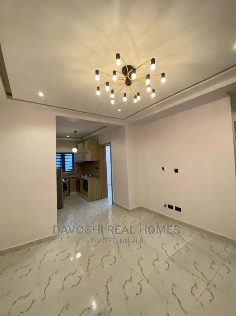 2bdrm Apartment in Ologolo Estate, Lekki for sale in Lekki