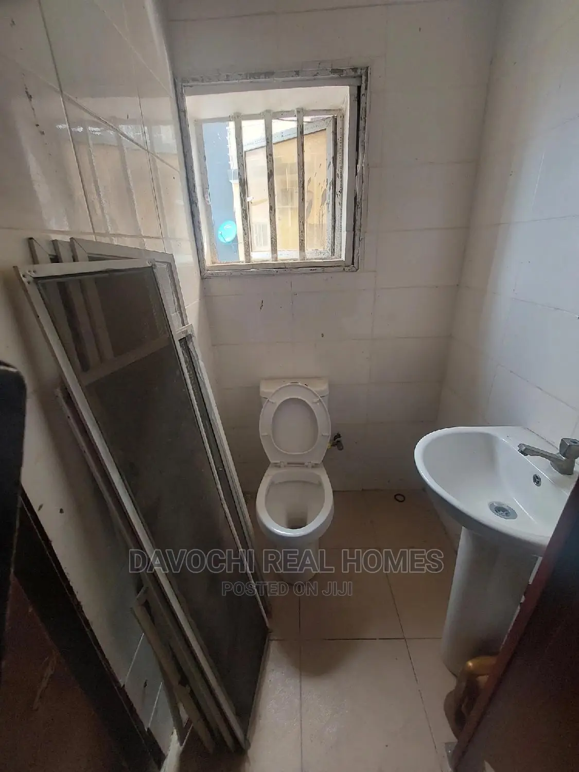 3bdrm Apartment in Orchid Road, Lekki for rent in Lekki