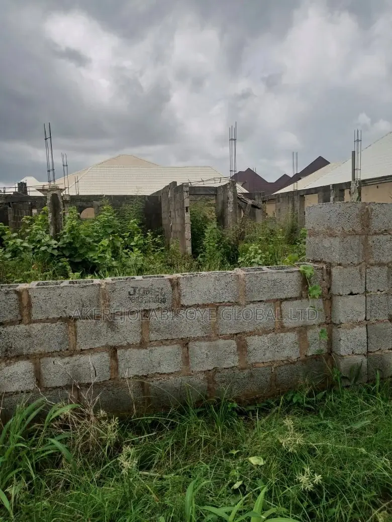 600sqm of Land in Life Camp