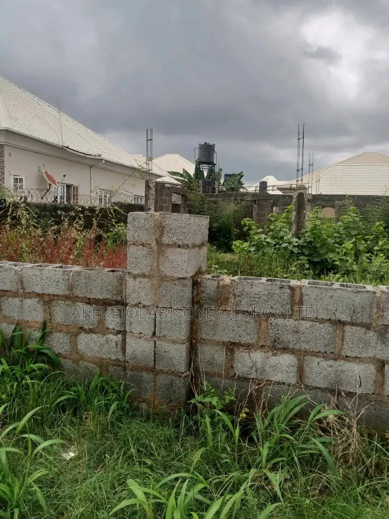 600sqm of Land in Life Camp