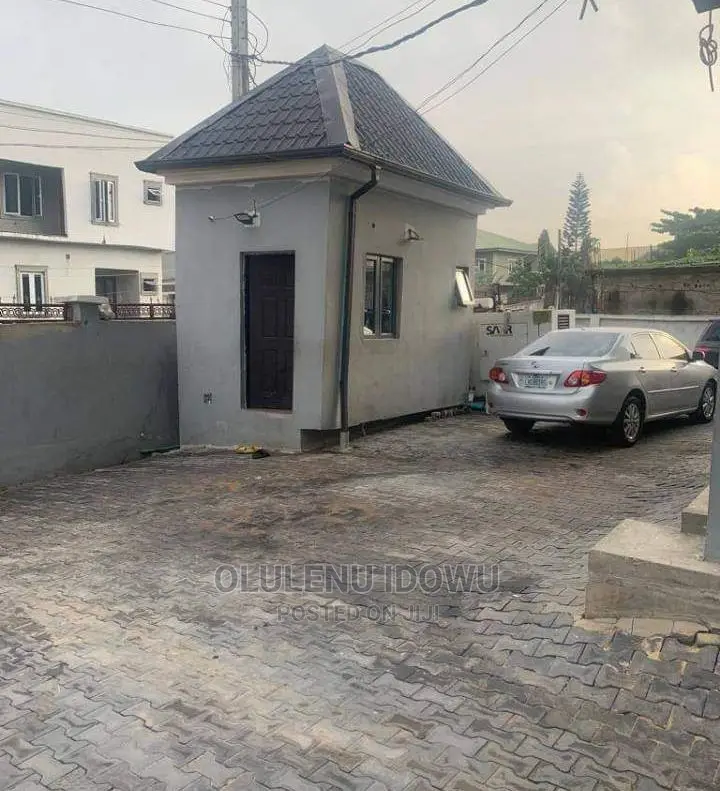 Furnished 3bdrm Block of Flats in Alimosho for sale in Alimosho