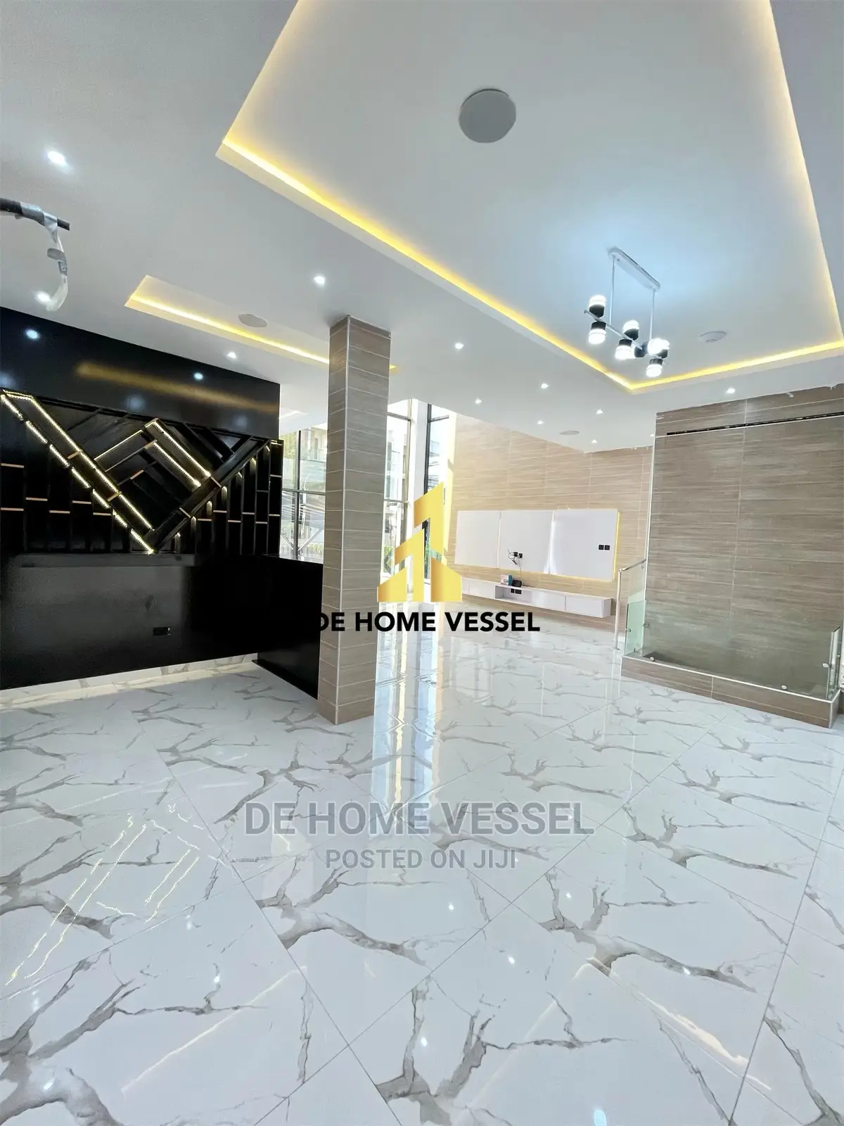 5bdrm Duplex in Ikota for sale in Ikota
