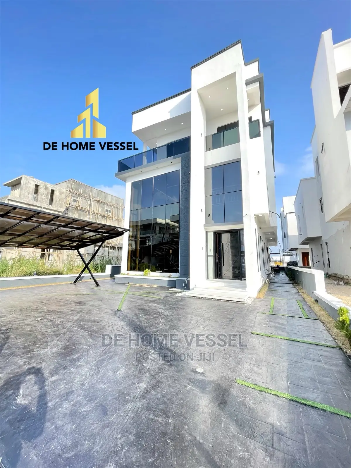 5bdrm Duplex in Ikota for sale in Ikota