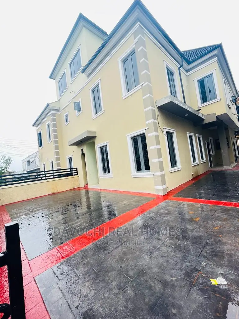 3bdrm Duplex in Chevron Second Toll, Lekki for sale in Lekki