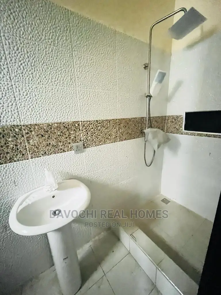 3bdrm Duplex in Chevron Second Toll, Lekki for sale in Lekki
