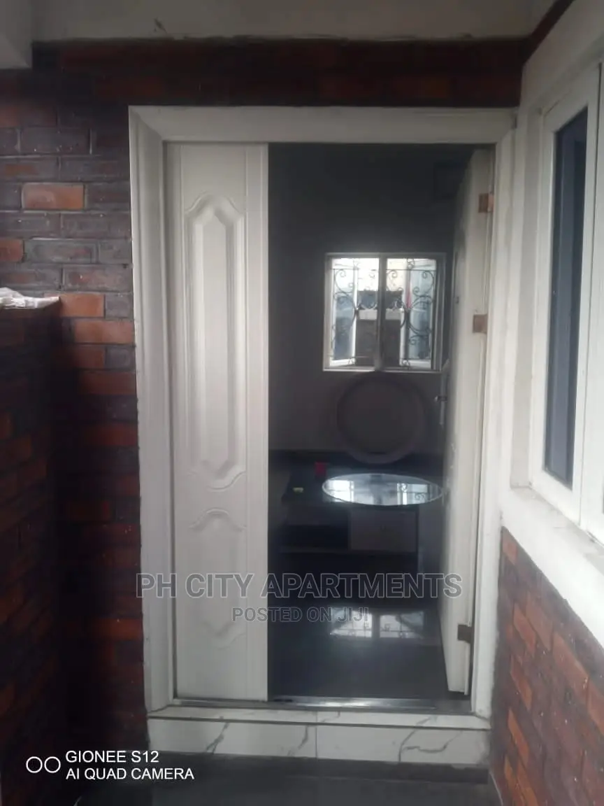 2bdrm Block of Flats in Opm Iwofe, Eliozu for rent in Eliozu