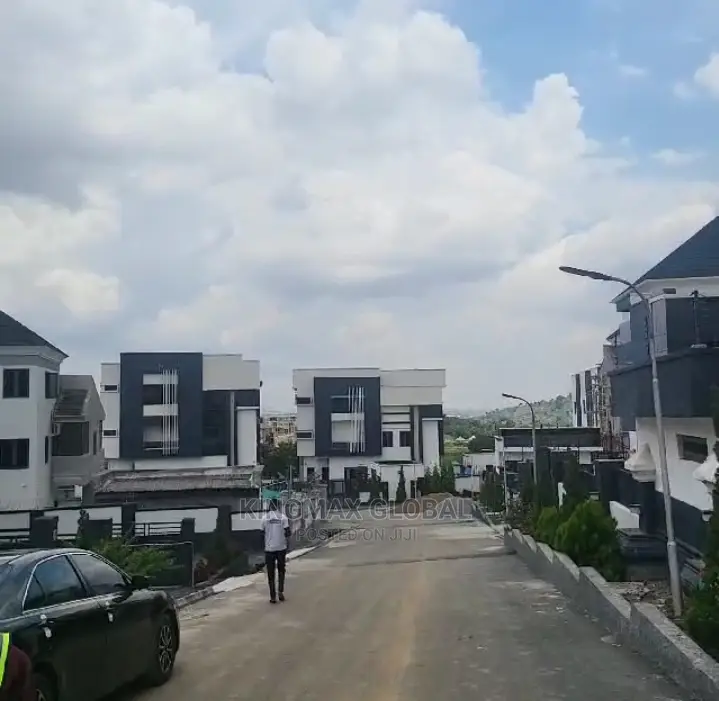 4bdrm Townhouse/Terrace in Guzape District for sale in Guzape District