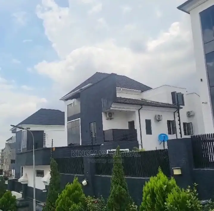 4bdrm Townhouse/Terrace in Guzape District for sale in Guzape District