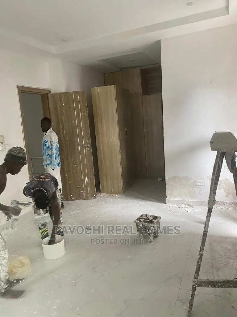4bdrm Duplex in Chevron Drive for rent in Chevron