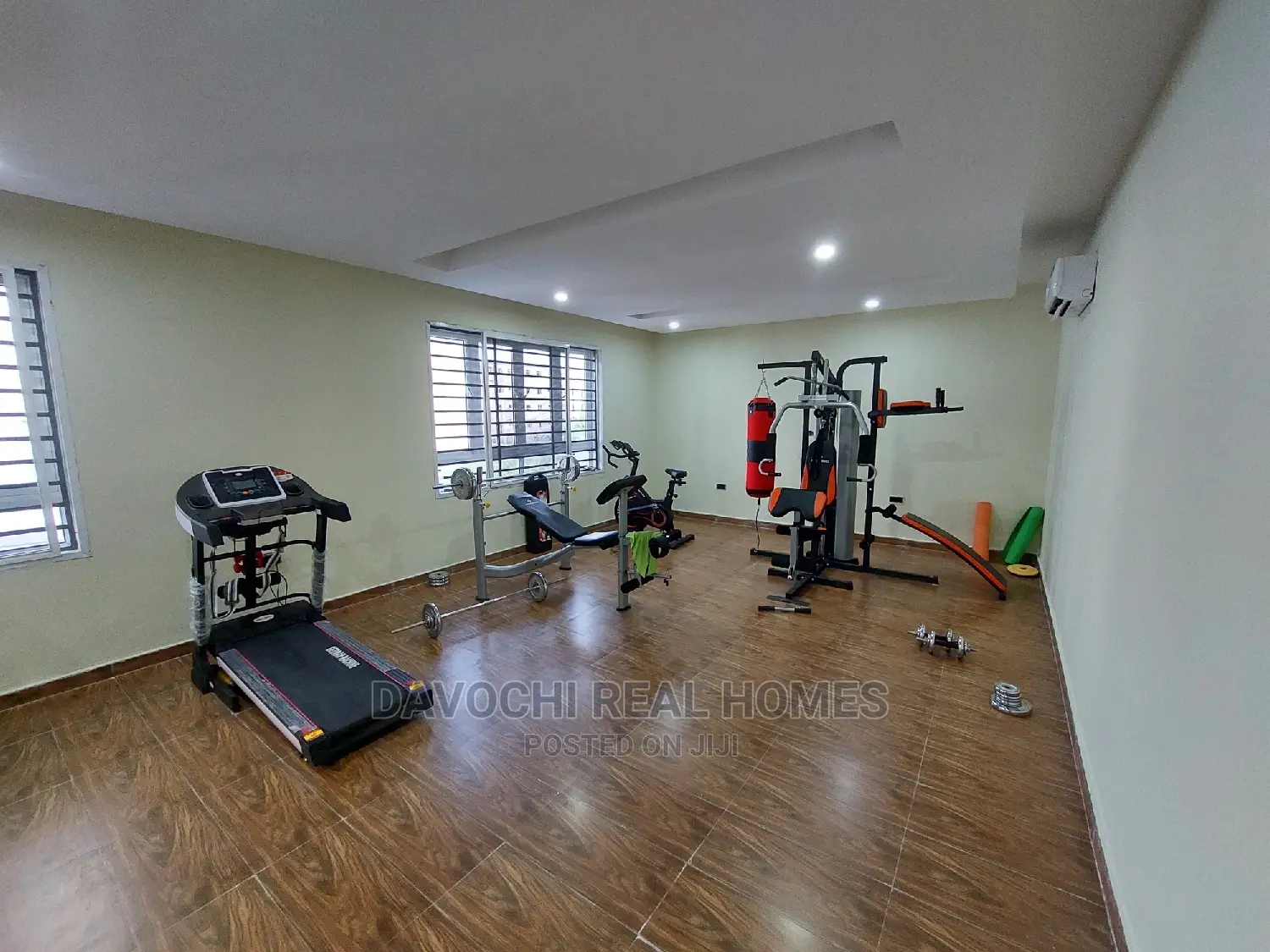 3bdrm Duplex in Chevron for rent in Chevron