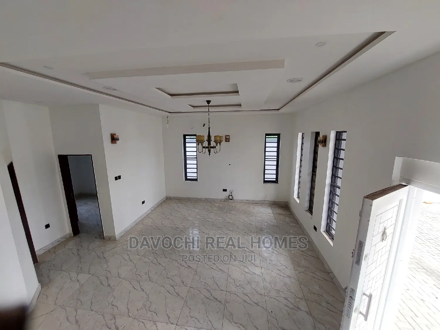 4bdrm Duplex in Second Toll Gate, Chevron for rent in Chevron
