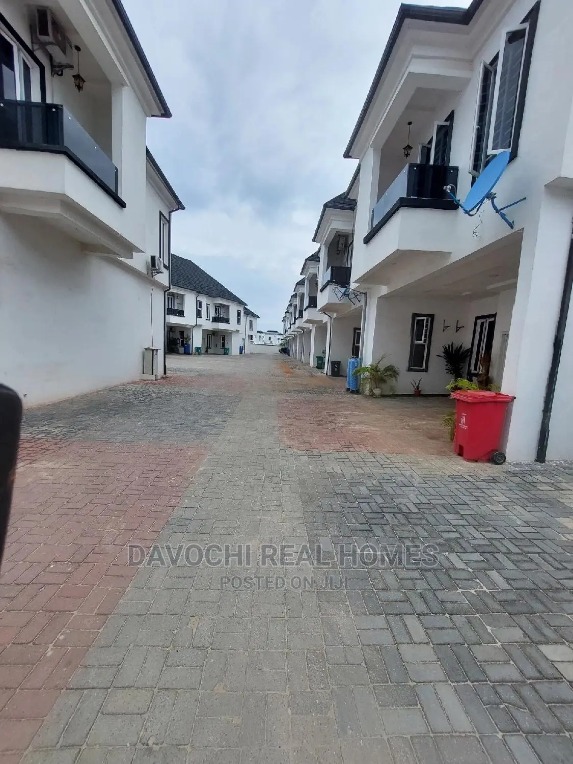 4bdrm Duplex in Second Toll Gate, Chevron for rent in Chevron