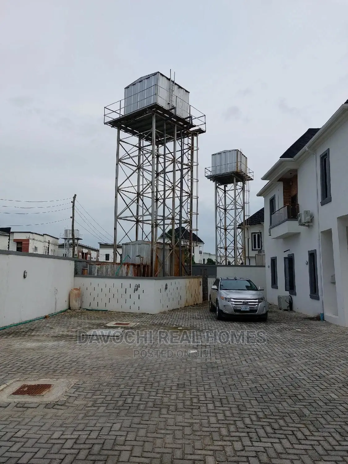 4bdrm Duplex in Second Toll Gate, Chevron for rent in Chevron