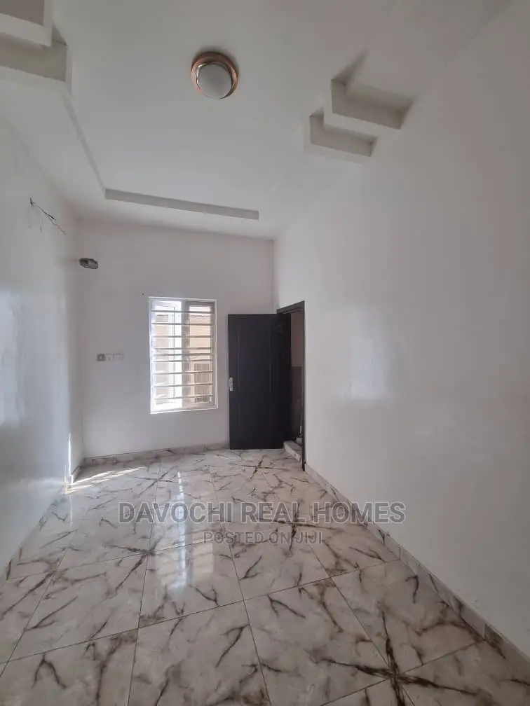 4bdrm Duplex in Chevron Conservation for rent in Chevron