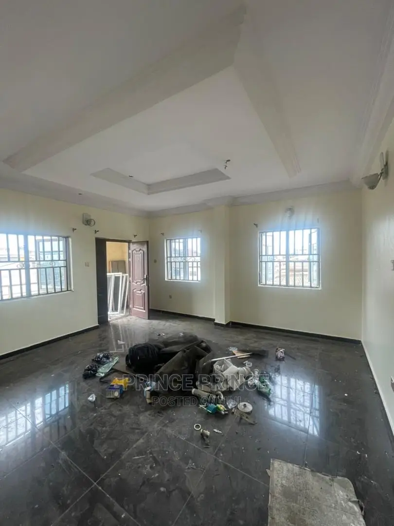 Furnished 3bdrm Block of Flats in Surulere for rent in Surulere