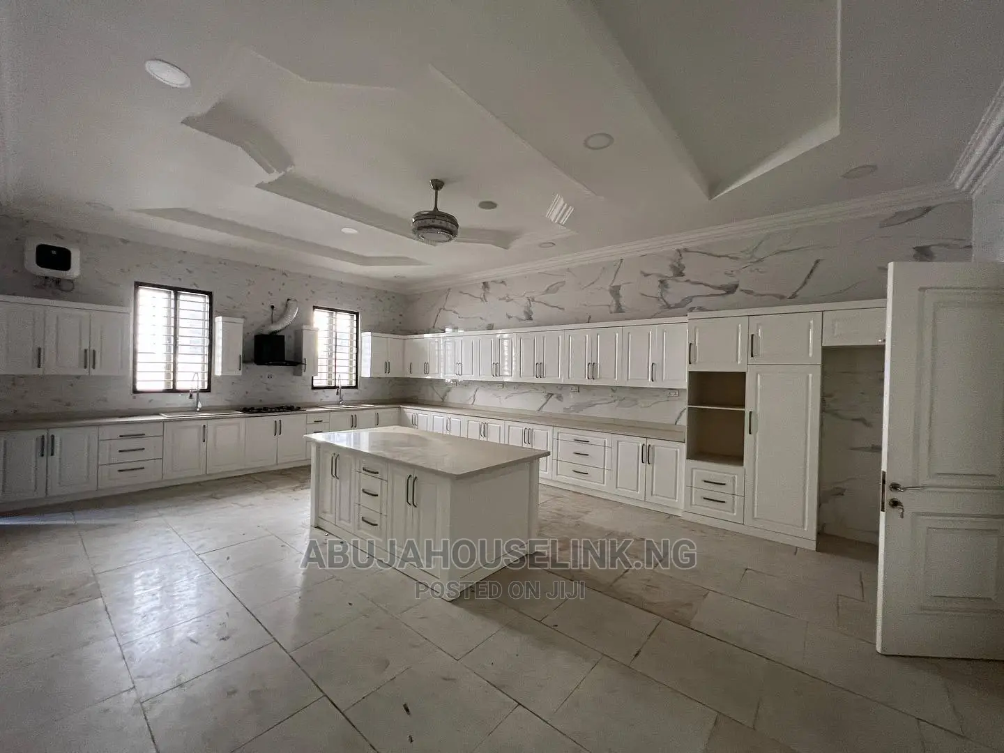 9bdrm Mansion in Asokoro Main Abuja for sale in Asokoro