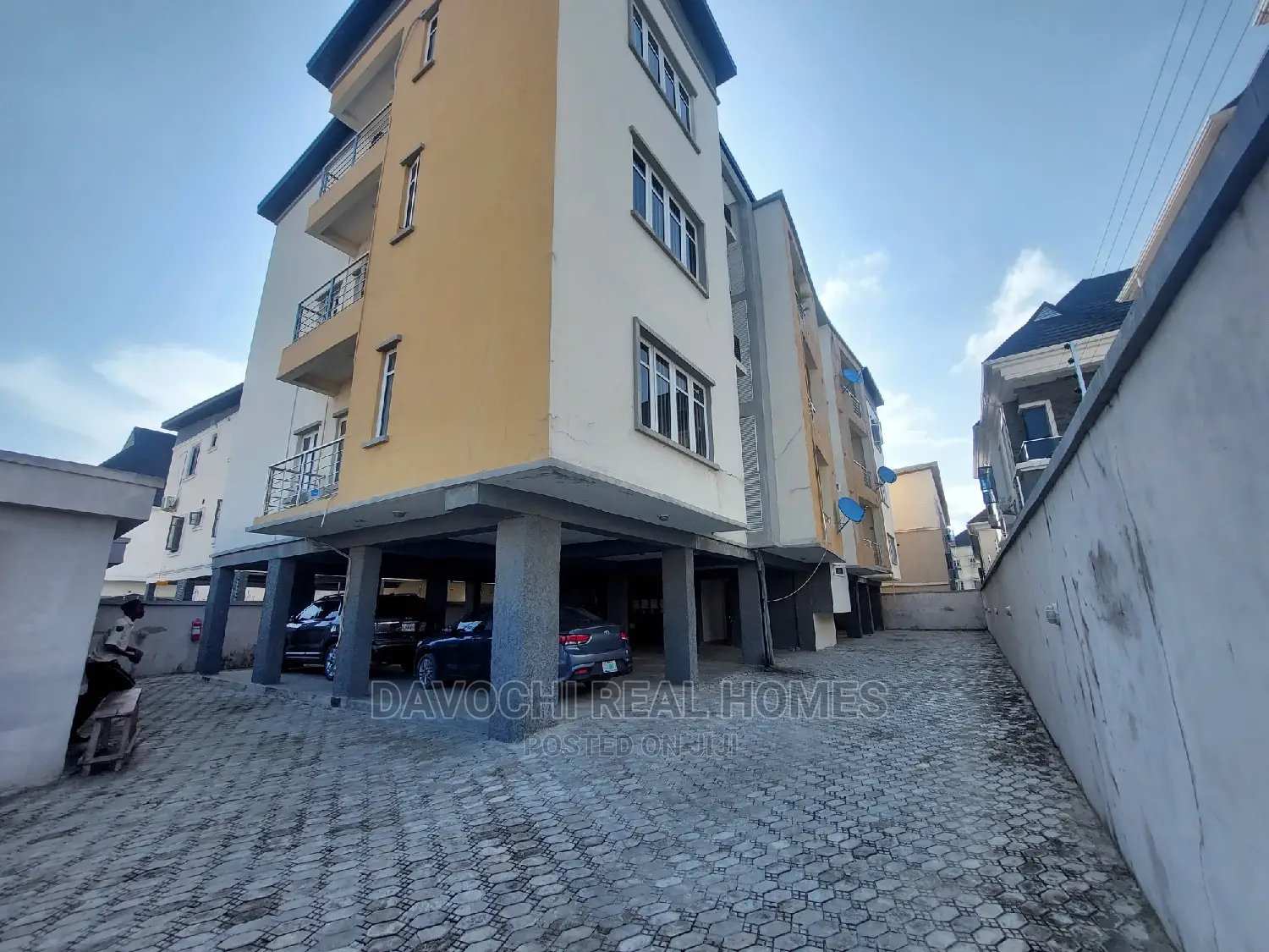 3bdrm Apartment in Chevron Second Toll for rent in Chevron