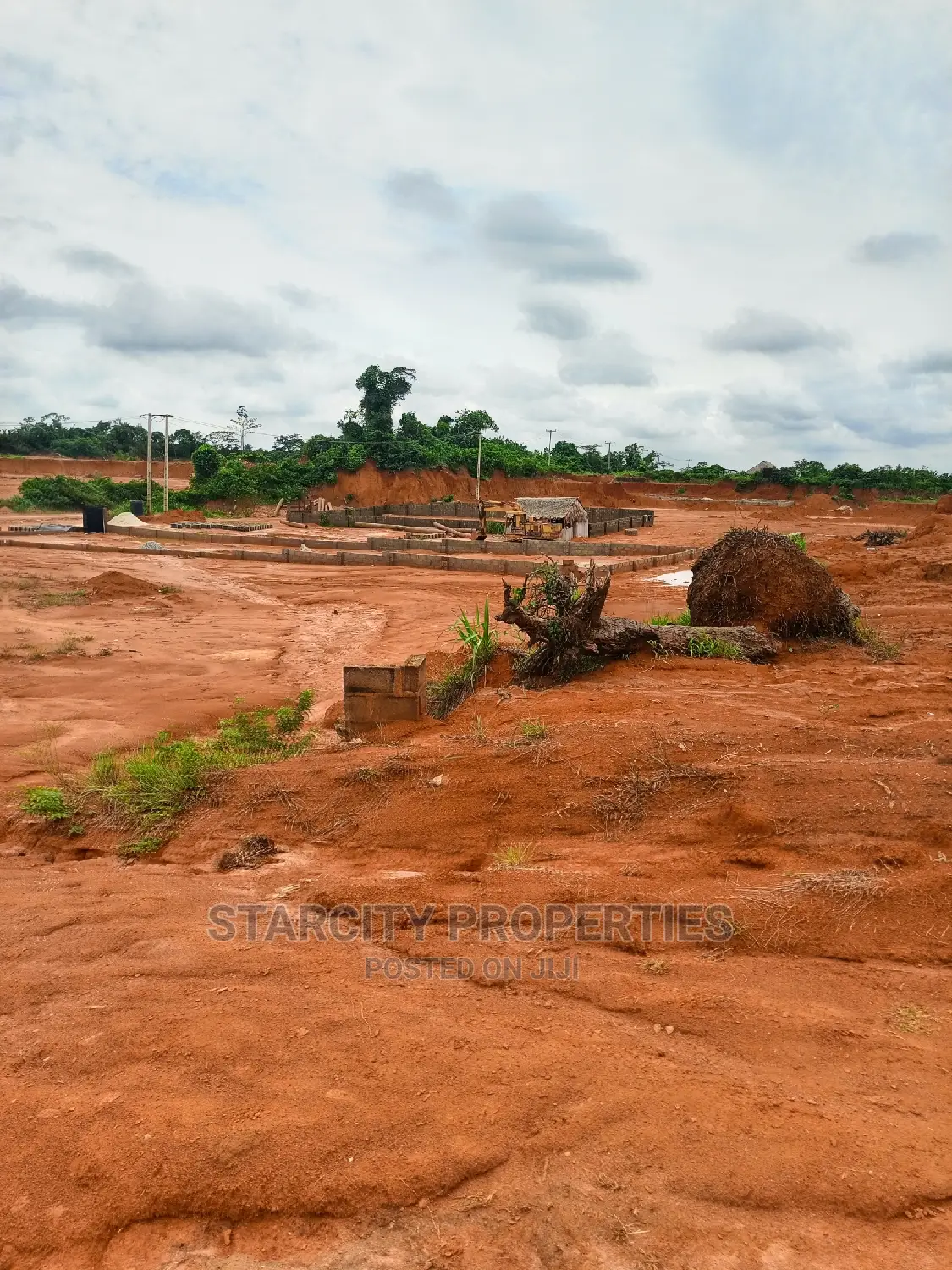 Acres of Land for Sale at Lagos-Ibadan Expressway in Obafemi-Owode