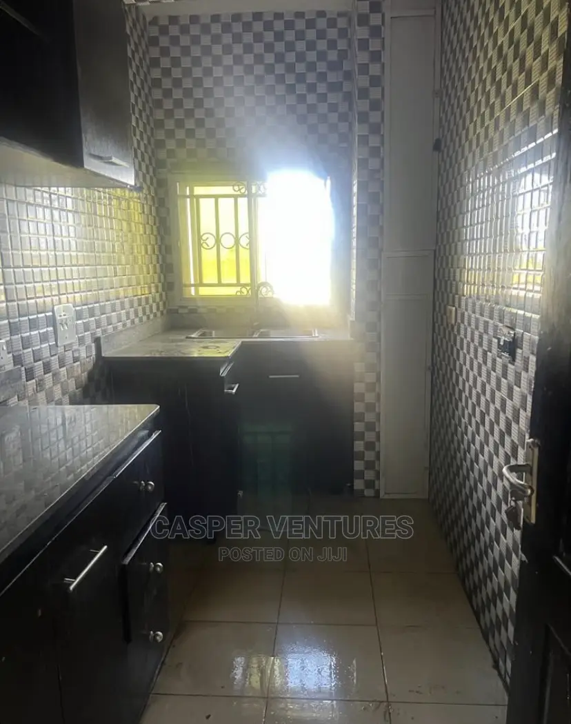 1bdrm Room & Parlour in Chevy, Chevron for rent in Chevron