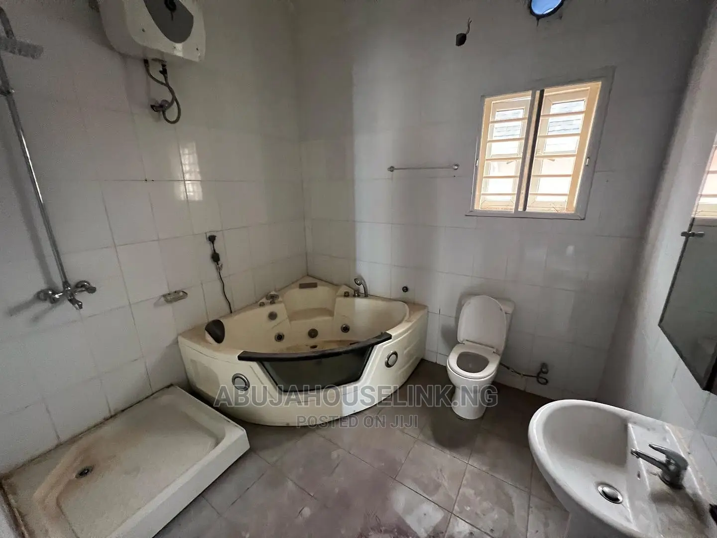 6bdrm Duplex in Efab Metropolis for sale in Gwarinpa