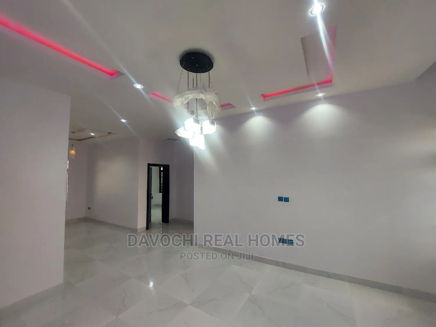 2bdrm Apartment in Abraham Adesanya, Lekki for rent in Lekki