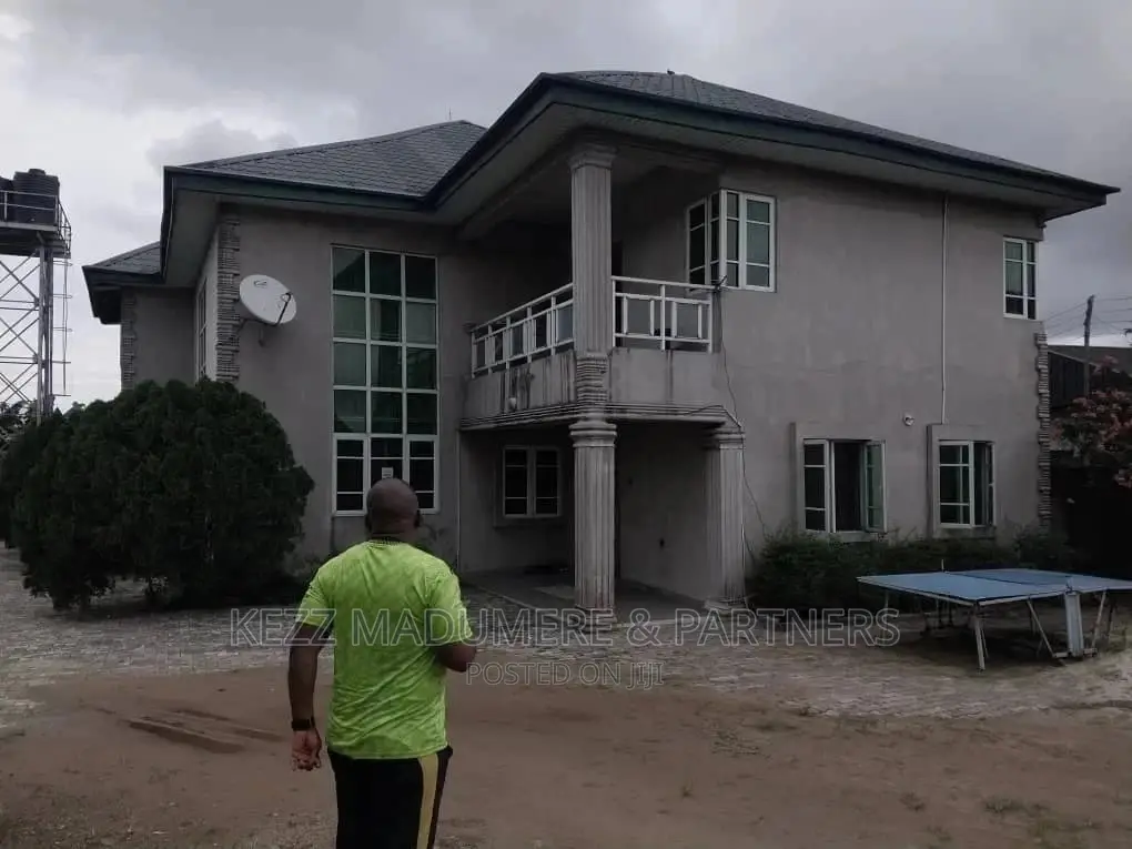 10bdrm Block of Flats in Ada George By, Port-Harcourt for sale in Port-Harcourt